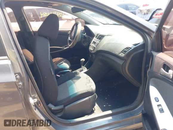 2012 Hyundai Accent GS z VIN KMHCT5AE7CU020928, wystawiony jako IAAI lot #42434854 z przebiegiem 184 491 mil mil oraz . Historia ofert i sprzedaży dostępna na DreamBid. Obrazek 5.