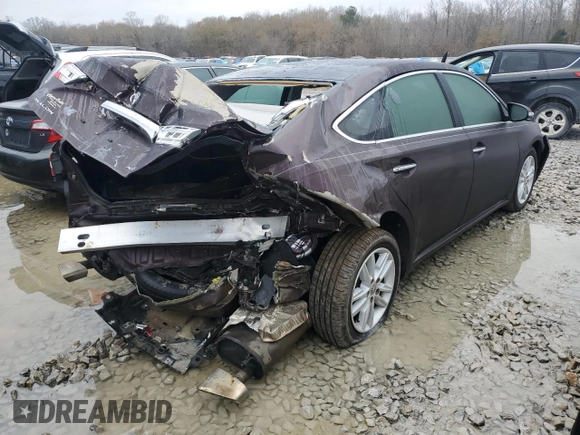 2013 Toyota Avalon XLE z VIN 4T1BK1EB2DU037466, wystawiony jako Copart lot #85707304 z przebiegiem 227 217 mil mil oraz Szkoda całkowita • Salvage title. Historia ofert i sprzedaży dostępna na DreamBid. Obrazek 3.