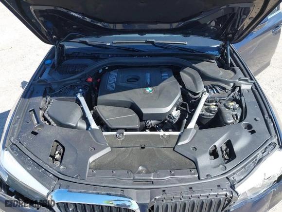 2019 BMW 5 Series 530i xDrive with VIN WBAJA7C50KG911678, listed as a IAAI auction lot 41768332 with 47,824 mi miles. Bid and sale history available at carsss.com. Image 10.
