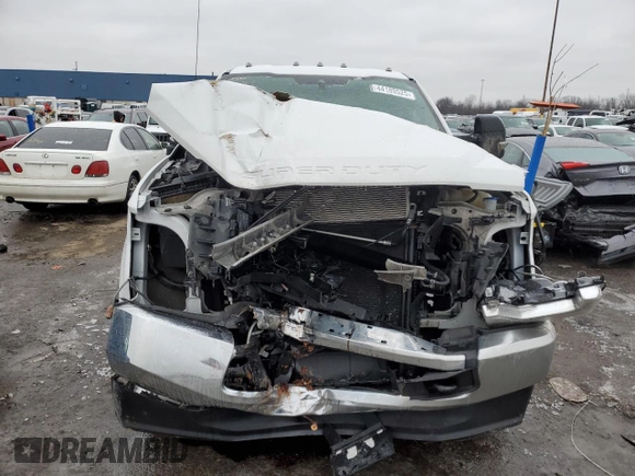 2020 Ford F-250 XLT z VIN 1FTBF2B61LEC99851, wystawiony jako Copart lot #44185525 z przebiegiem 78 835 mil mil oraz Czysty tytuł • Clean title. Historia ofert i sprzedaży dostępna na DreamBid. Obrazek 5.