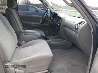 2003 Toyota Tundra SR5 with VIN 5TBBT44143S388838, listed as a IAAI auction lot 41498748 with 180,937 mi miles and . Bid and sale history available at carsss.com. Image 5.