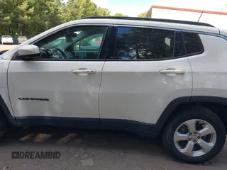2020 Jeep Compass Latitude z VIN 3C4NJDBB9LT150382, wystawiony jako IAAI lot #40566479 z przebiegiem 64 336 mil mil oraz . Historia ofert i sprzedaży dostępna na DreamBid. Obrazek 14.
