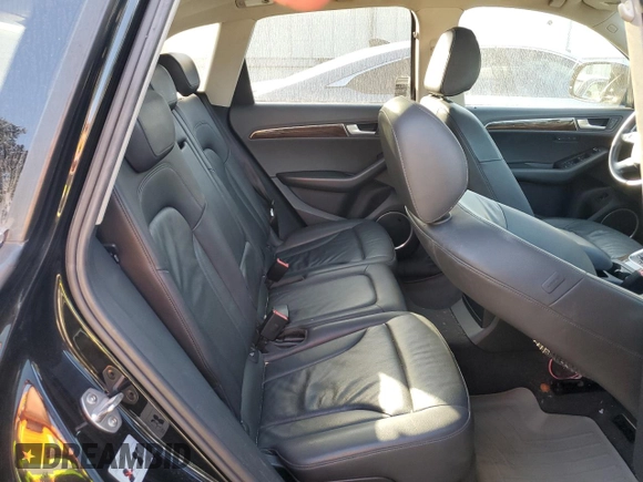 2010 Audi Q5 Premium Plus with VIN WA1LKAFP5AA101025, listed as a Copart auction lot 77333734 with 137,438 mi miles and Salvage title. Bid and sale history available at DreamBid. Image 11.