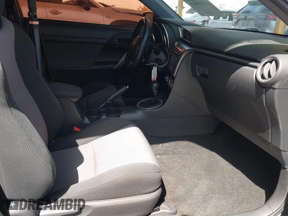 2015 Scion tC with VIN JTKJF5C7XF3088807, listed as a IAAI auction lot 41958463 with 87,647 mi miles. Bid and sale history available at carsss.com. Image 5.