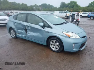2014 Toyota Prius Four with VIN JTDKN3DU1E1806939, listed as a IAAI auction lot 42366398 with 179,782 mi miles and . Bid and sale history available at DreamBid. Image 1.