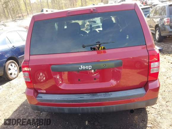 2014 Jeep Patriot Sport with VIN 1C4NJPBA2ED798311, listed as a IAAI auction lot 41893807 with 138,405 mi miles. Bid and sale history available at carsss.com. Image 16.