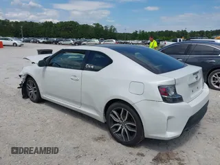 2015 Scion tC z VIN JTKJF5C79F3093318, wystawiony jako IAAI lot #42186403 z przebiegiem 178 922 mil mil oraz . Historia ofert i sprzedaży dostępna na DreamBid. Obrazek 3.