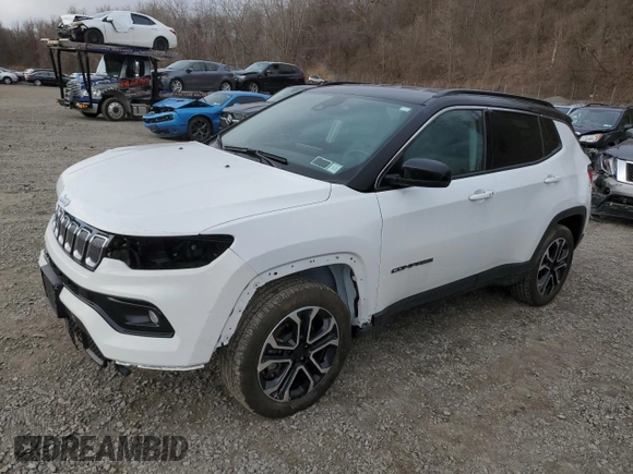2022 Jeep Compass High Altitude with VIN 3C4NJDCB3NT228513, listed as a Copart auction lot 49411595 with 12,633 mi miles and Salvage Title. Bid and sale history available at carsss.com. Image 1.