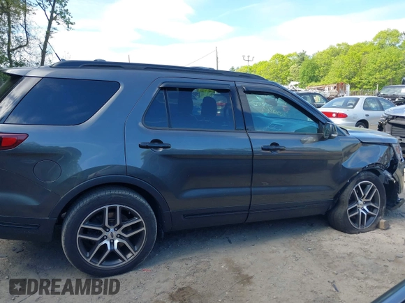 2018 Ford Explorer Sport z VIN 1FM5K8GT9JGC59377, wystawiony jako IAAI lot #42233498 z przebiegiem 103 479 mil mil oraz . Historia ofert i sprzedaży dostępna na DreamBid. Obrazek 14.