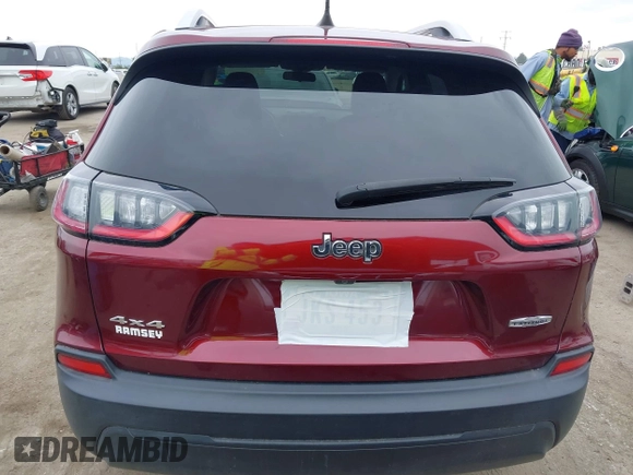 2019 Jeep Cherokee Latitude z VIN 1C4PJMCB7KD442625, wystawiony jako IAAI lot #41872030 z przebiegiem 166 352 mil mil oraz . Historia ofert i sprzedaży dostępna na DreamBid. Obrazek 17.