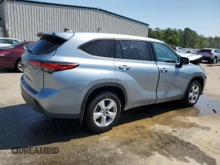 2022 Toyota Highlander LE z VIN 5TDBZRBH2NS207659, wystawiony jako Copart lot #52113385 z przebiegiem 31 700 mil mil oraz Szkoda całkowita • Salvage title. Historia ofert i sprzedaży dostępna na DreamBid. Obrazek 3.
