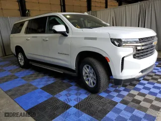 2022 Chevrolet Suburban LT with VIN 1GNSKCKDXNR165519, listed as a Copart auction lot 63389654 with 139,715 mi miles and Clean Title. Bid and sale history available at carsss.com. Image 4.