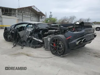 2019 Lamborghini Huracan z VIN ZHWUC2ZF3KLA11551, wystawiony jako Copart lot #45442774 z przebiegiem Nie podano mil oraz Nie do naprawy. Historia ofert i sprzedaży dostępna na DreamBid. Obrazek 2.