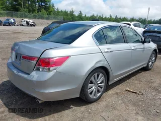2011 Honda Accord LX z VIN 1HGCP2F38BA017634, wystawiony jako IAAI lot #42697170 z przebiegiem 239 242 mil mil oraz . Historia ofert i sprzedaży dostępna na DreamBid. Obrazek 4.
