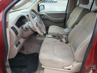 2008 Nissan Frontier SE z VIN 1N6AD07U78C447465, wystawiony jako Copart lot #55706105 z przebiegiem 170 914 mil mil oraz Szkoda całkowita • Salvage title. Historia ofert i sprzedaży dostępna na DreamBid. Obrazek 7.