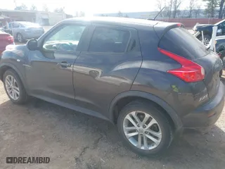 2013 Nissan Juke S with VIN JN8AF5MR9DT215796, listed as a IAAI auction lot 41458556 with 179,081 mi miles. Bid and sale history available at carsss.com. Image 3.