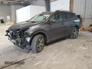 2018 Toyota RAV4 XLE z VIN 2T3RFREV9JW830567, wystawiony jako Copart lot #60214475 z przebiegiem 39 476 mil mil oraz Szkoda całkowita • Salvage title. Historia ofert i sprzedaży dostępna na DreamBid. Obrazek 1.