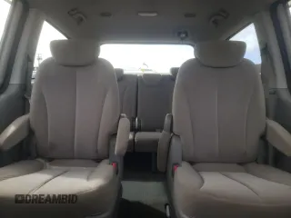 2009 Kia Sedona LX with VIN KNDMB233396300641, listed as a Copart auction lot 52036594 with 126,107 mi miles and Salvage Title. Bid and sale history available at carsss.com. Image 10.