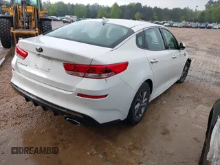 2019 Kia Optima LX with VIN 5XXGT4L36KG352553, listed as a IAAI auction lot 41527076 with 70,282 mi miles. Bid and sale history available at carsss.com. Image 4.