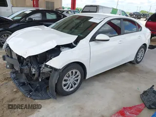 2021 Kia Forte LXS with VIN 3KPF24AD8ME338790, listed as a IAAI auction lot 42547558 with 58,308 mi miles and . Bid and sale history available at DreamBid. Image 2.