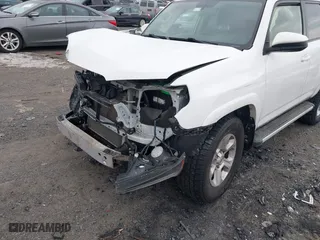 2017 Toyota 4Runner SR5 with VIN JTEBU5JR0H5451303, listed as a IAAI auction lot 41351962 with 68,872 mi miles. Bid and sale history available at carsss.com. Image 6.