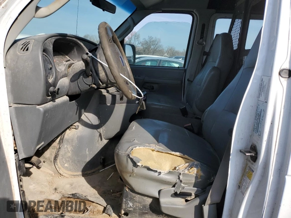 2008 Ford Econoline Cargo Commercial with VIN 1FTNE24L98DA24003, listed as a Copart auction lot 40831554 with 343,473 mi miles and Clean Title. Bid and sale history available at DreamBid. Image 7.