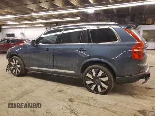 2023 Volvo XC90 Ultimate Bright Theme with VIN YV4H60CA3P1982808, listed as a Copart auction lot 43246825 with 23,727 mi miles and Salvage title. Bid and sale history available at DreamBid. Image 2.