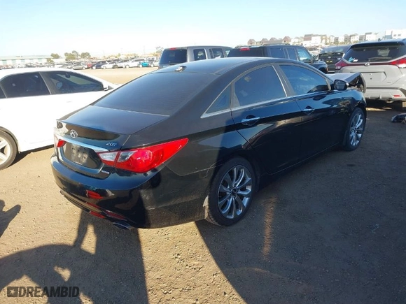 2012 Hyundai Sonata 2.0T SE with VIN 5NPEC4ABXCH464909, listed as a IAAI auction lot 40926357 with 59,230 mi miles. Bid and sale history available at carsss.com. Image 4.
