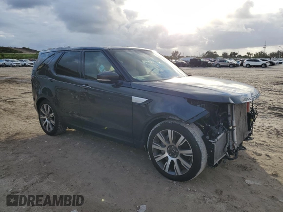 2018 Land Rover Discovery HSE Luxury with VIN SALRT2RV9JA058590, listed as a Copart auction lot 72785613 with 44,879 mi miles. Bid and sale history available at carsss.com. Image 4.