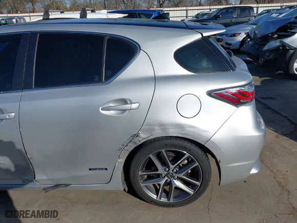 2014 Lexus CT 200h Hybrid with VIN JTHKD5BH2E2180234, listed as a IAAI auction lot 41699706 with 72500 miles. Bid and sale history available at carsss.com. Image 18.