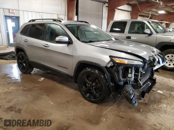 2016 Jeep Cherokee Latitude with VIN 1C4PJMCS9GW120841, listed as a Copart auction lot 48255885 with 136,934 mi miles and Clean Title. Bid and sale history available at carsss.com. Image 4.