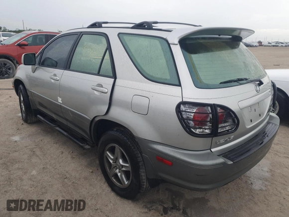 2002 Lexus RX 300 with VIN JTJHF10U420263392, listed as a Copart auction lot 80986884 with 206,058 mi miles and Non Repairable. Bid and sale history available at carsss.com. Image 2.