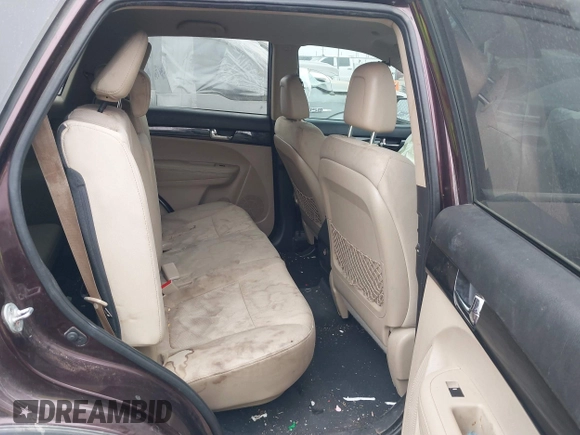 2011 Kia Sorento LX with VIN 5XYKT4A26BG179780, listed as a IAAI auction lot 41538591 with 130,003 mi miles. Bid and sale history available at carsss.com. Image 8.