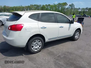 2011 Nissan Rogue SV with VIN JN8AS5MT3BW157820, listed as a IAAI auction lot 42028124 with 151,801 mi miles and . Bid and sale history available at carsss.com. Image 4.