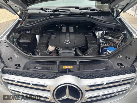 2017 Mercedes-Benz GLS 450 z VIN 4JGDF6EE6HA746672, wystawiony jako IAAI lot #42662088 z przebiegiem 136 953 mil mil oraz . Historia ofert i sprzedaży dostępna na DreamBid. Obrazek 10.