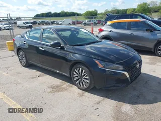 2024 Nissan Altima SV with VIN 1N4BL4DV9RN388218, listed as a IAAI auction lot 42670071 with 33,247 mi miles and . Bid and sale history available at DreamBid. Image 1.