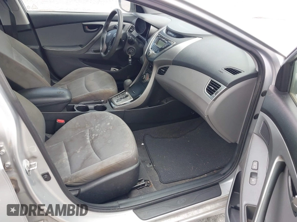 2013 Hyundai Elantra GLS z VIN 5NPDH4AEXDH187512, wystawiony jako IAAI lot #42360040 z przebiegiem 200 441 mil mil oraz . Historia ofert i sprzedaży dostępna na DreamBid. Obrazek 5.