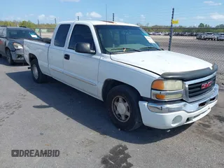 2003 GMC Sierra 1500 SLE z VIN 2GTEC19T431349106, wystawiony jako IAAI lot #41806559 z przebiegiem 318 607 mil mil oraz . Historia ofert i sprzedaży dostępna na DreamBid. Obrazek 1.