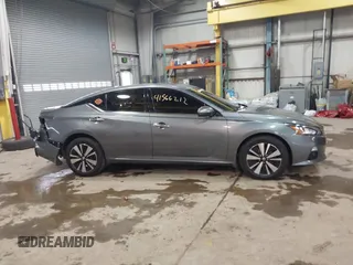 2019 Nissan Altima SL with VIN 1N4BL4EW0KC132574, listed as a IAAI auction lot 41566212 with 79,194 mi miles and . Bid and sale history available at carsss.com. Image 13.