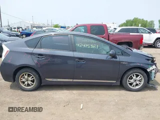 2011 Toyota Prius I z VIN JTDKN3DUXB0251796, wystawiony jako IAAI lot #42415321 z przebiegiem 250 239 mil mil oraz . Historia ofert i sprzedaży dostępna na DreamBid. Obrazek 13.
