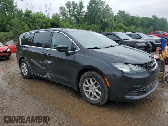 2017 Chrysler Pacifica Touring with VIN 2C4RC1DG0HR638357, listed as a Copart auction lot 59319465 with 100,921 mi miles and Clean title. Bid and sale history available at DreamBid. Image 4.