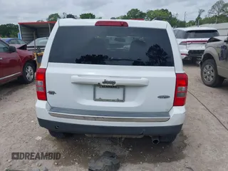 2016 Jeep Patriot Latitude with VIN 1C4NJPFA9GD682004, listed as a IAAI auction lot 42124310 with 146,396 mi miles and . Bid and sale history available at DreamBid. Image 16.