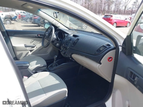 2012 Kia Forte LX with VIN KNAFT4A27C5642714, listed as a IAAI auction lot 41835012 with 1 mi miles. Bid and sale history available at carsss.com. Image 5.