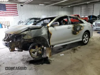 2010 Toyota Camry z VIN 4T1BF3EK8AU527759, wystawiony jako Copart lot #57613015 z przebiegiem Nie podano mil oraz Nie do naprawy • Non repairable. Historia ofert i sprzedaży dostępna na DreamBid. Obrazek 1.
