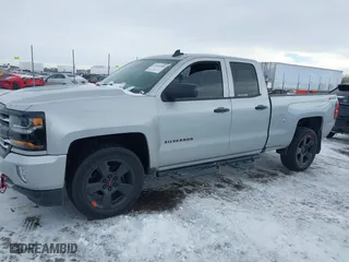 2018 Chevrolet Silverado 1500 LT with VIN 1GCVKREH1JZ117912, listed as a IAAI auction lot 41345368 with 90,602 mi miles. Bid and sale history available at carsss.com. Image 15.