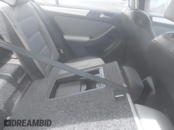 2013 Volkswagen Jetta Hybrid SE with VIN 3VW637AJ1DM249392, listed as a IAAI auction lot 42577266 with 109,026 mi miles and . Bid and sale history available at DreamBid. Image 8.