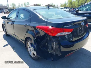 2013 Hyundai Elantra GLS с VIN KMHDH4AE6DU928322, выставлен на аукционе IAAI как лот 42054141 с пробегом 147 986 миль миль и . История ставок и продаж доступна на DreamBid. Изображение 6.