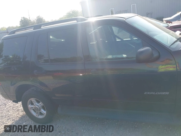 2004 Ford Explorer XLT z VIN 1FMZU63K94UA06868, wystawiony jako IAAI lot #42388513 z przebiegiem 289 201 mil mil oraz . Historia ofert i sprzedaży dostępna na DreamBid. Obrazek 14.