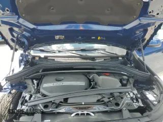 2025 BMW X1 xDrive28i z VIN WBX73EF03S5229226, wystawiony jako Copart lot #55457965 z przebiegiem 2490 mil mil oraz Tytuł czysty. Historia ofert i sprzedaży dostępna na DreamBid. Obrazek 12.