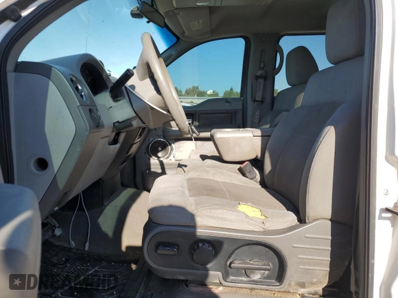 2004 Ford F-150 XLT z VIN 1FTPW12534KA08468, wystawiony jako Copart lot #63341274 z przebiegiem 255 423 mil mil oraz Szkoda całkowita • Salvage title. Historia ofert i sprzedaży dostępna na DreamBid. Obrazek 7.
